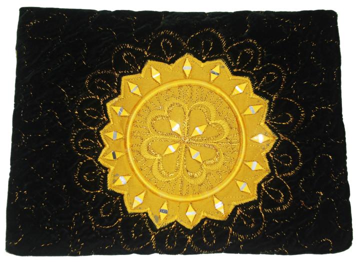 Padded Vwlvet Juzdan With Sunstyle Embroidery A4 Size